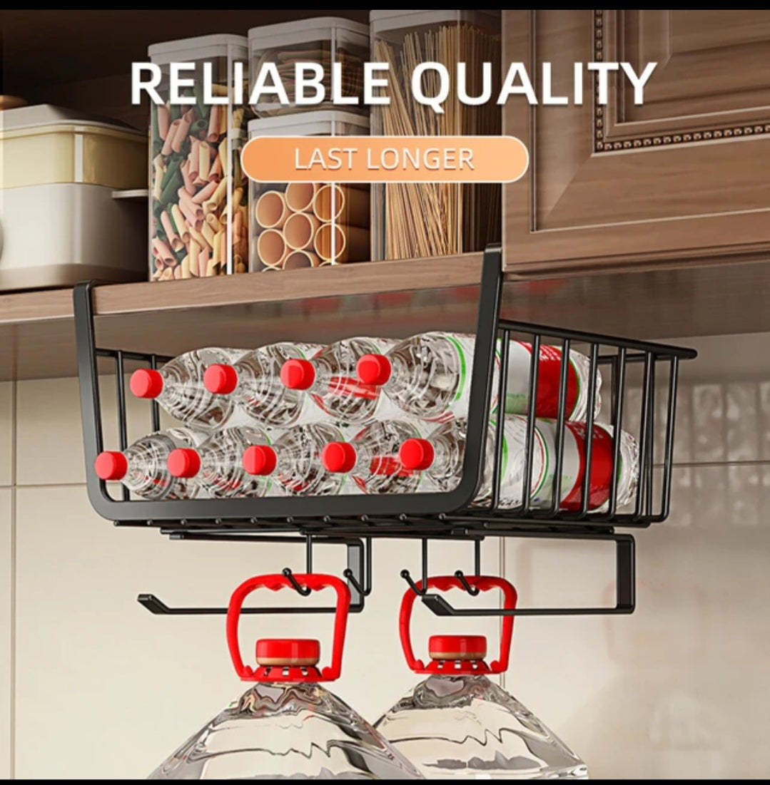 Hanging storage basket