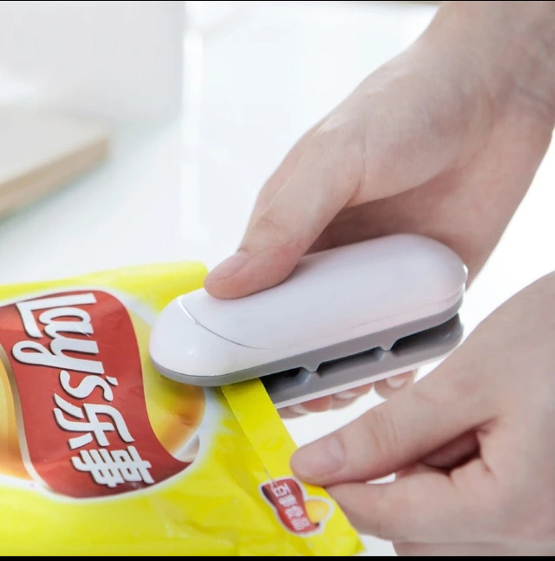 Plastic bag sealer