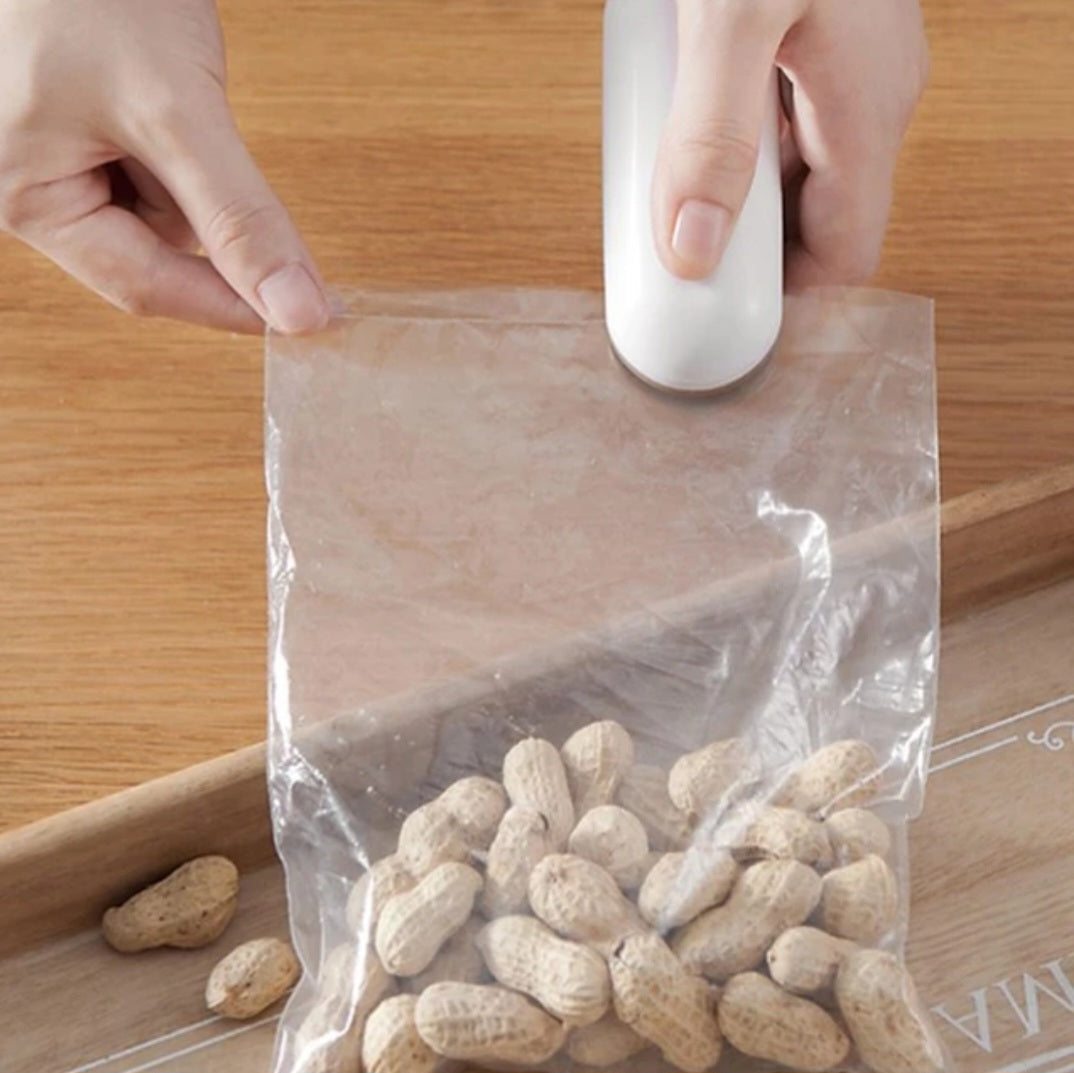 Plastic bag sealer