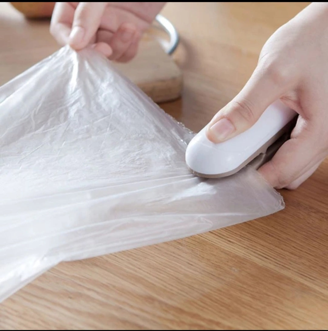 Plastic bag sealer